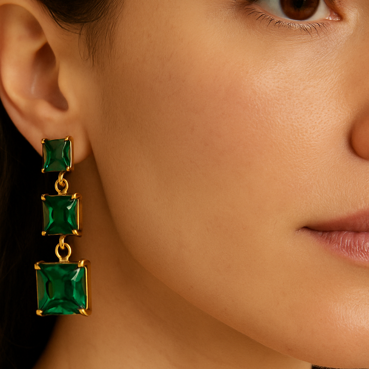 Verde Eclat Emerald Drop Earrings