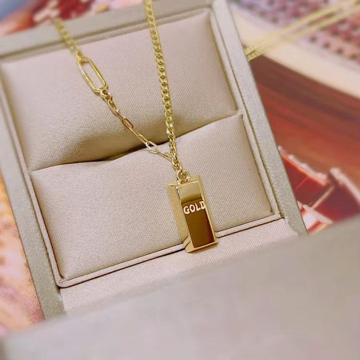Veron Fortuna Gold Bar Necklace