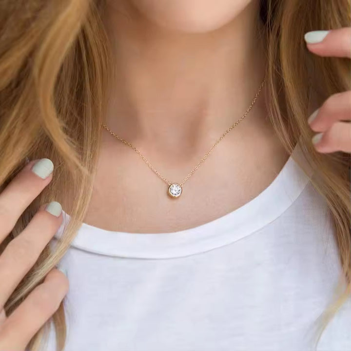 Belle Etoile Solitaire Necklace