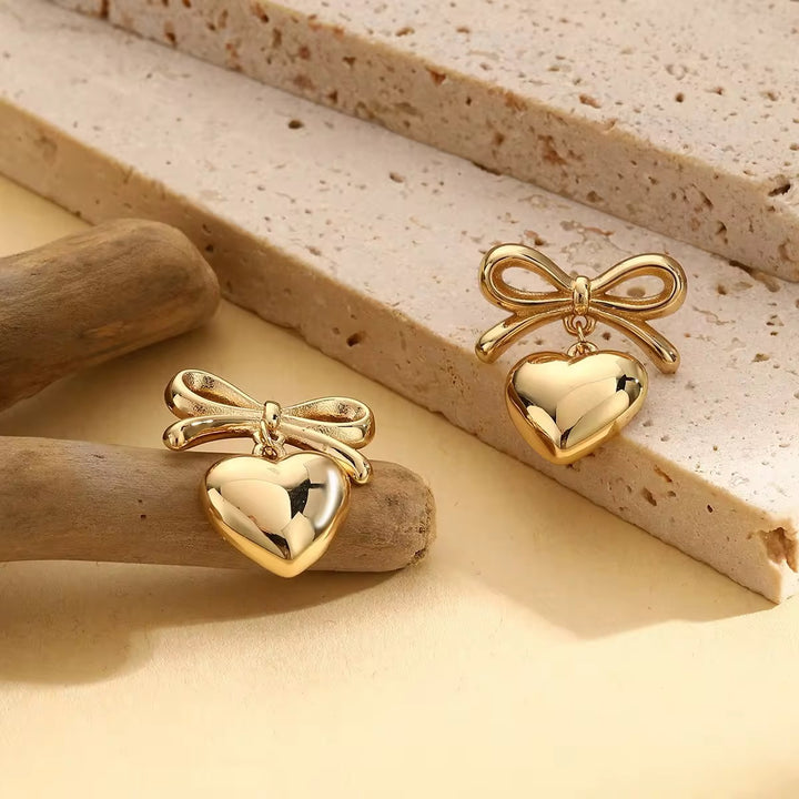 Grazia Heart & Bow Pendant Set