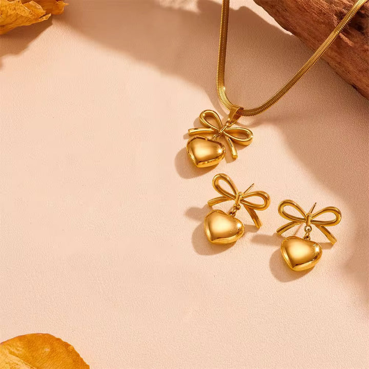 Grazia Heart & Bow Pendant Set
