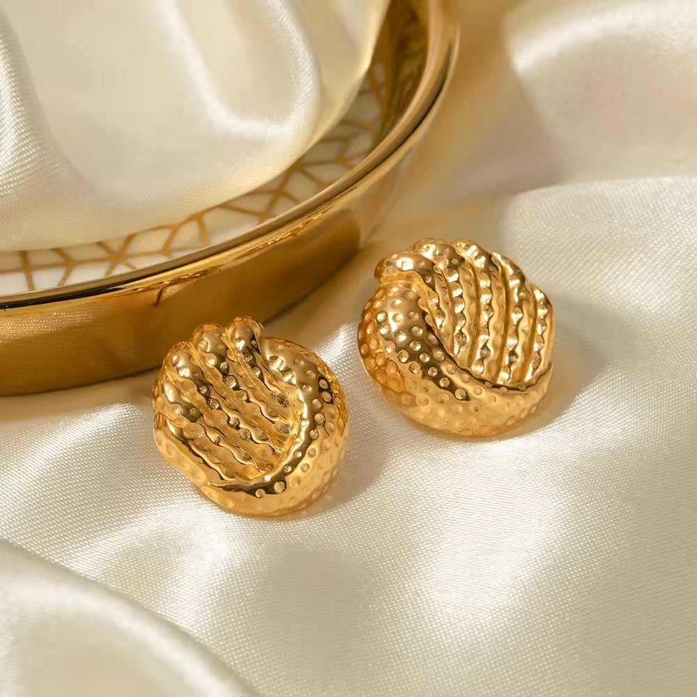 Dome Ripple Twist Earrings