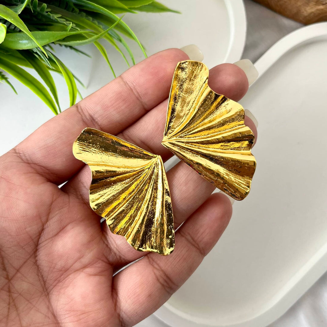 Ginkgo Shell Winged Earrings