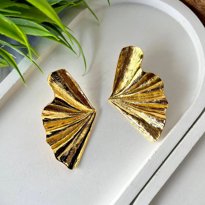 Ginkgo Shell Winged Earrings