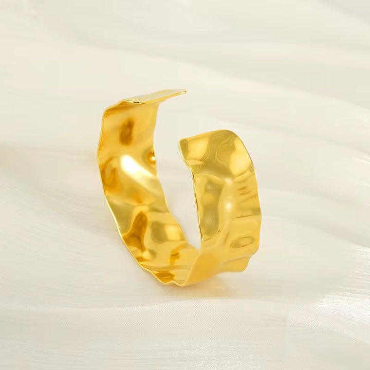 Sculpted Wavy Flow Bracelet