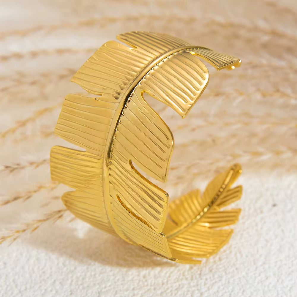 Regal Leaf Wings Bracelet