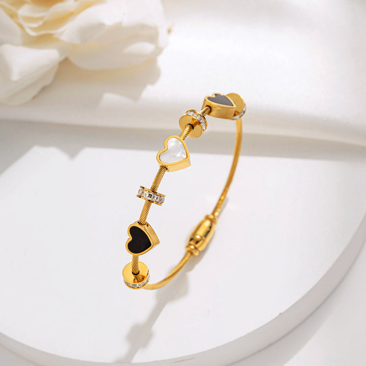 Retro Love Charm Heart Bracelet