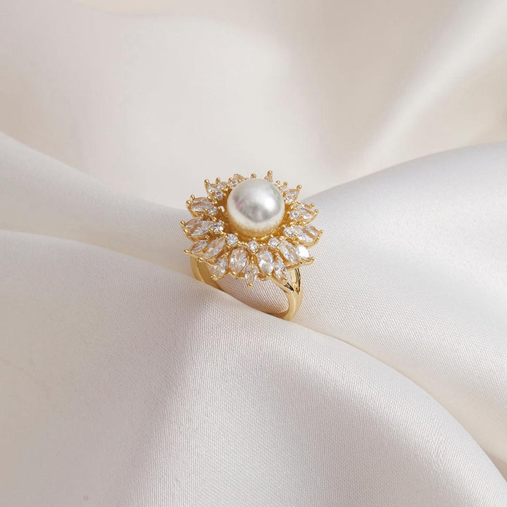 Crown Pearl Blossom Ring