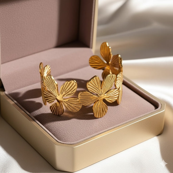 Serenite Fleur Open Bracelet