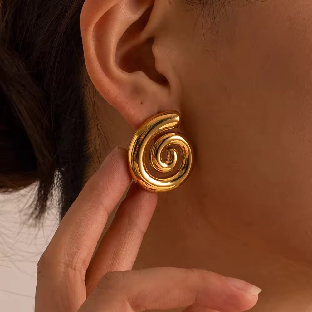 Aurelia Coil Stud Earrings - Élan D&