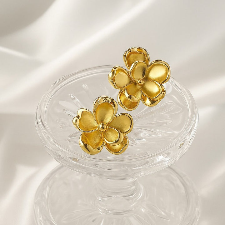 Bellezza Bloom Stud Earrings - Élan D&