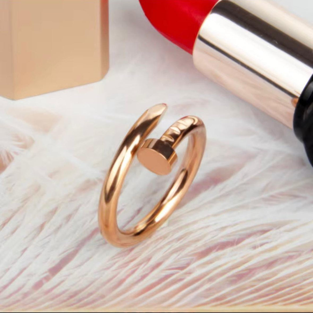 Coil Nail Wrap Ring - Élan D&