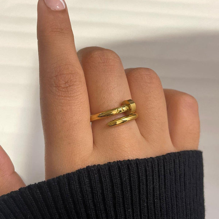 Coil Nail Wrap Ring - Élan D&