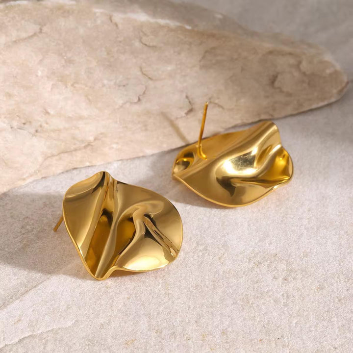 Contemporary Drift Stud Earrings - Élan D&