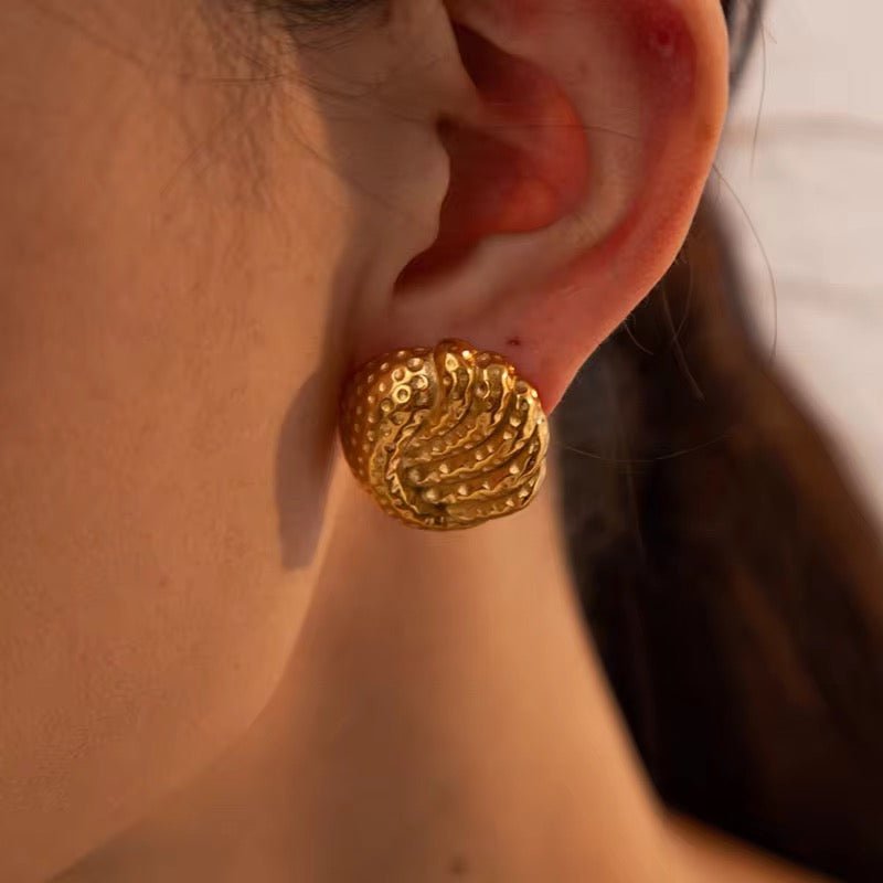 Dome Ripple Twist Earrings - Élan D'Or