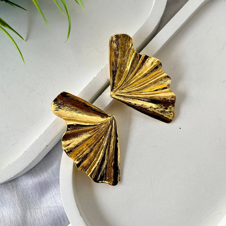 Ginkgo Shell Winged Earrings - Élan D&