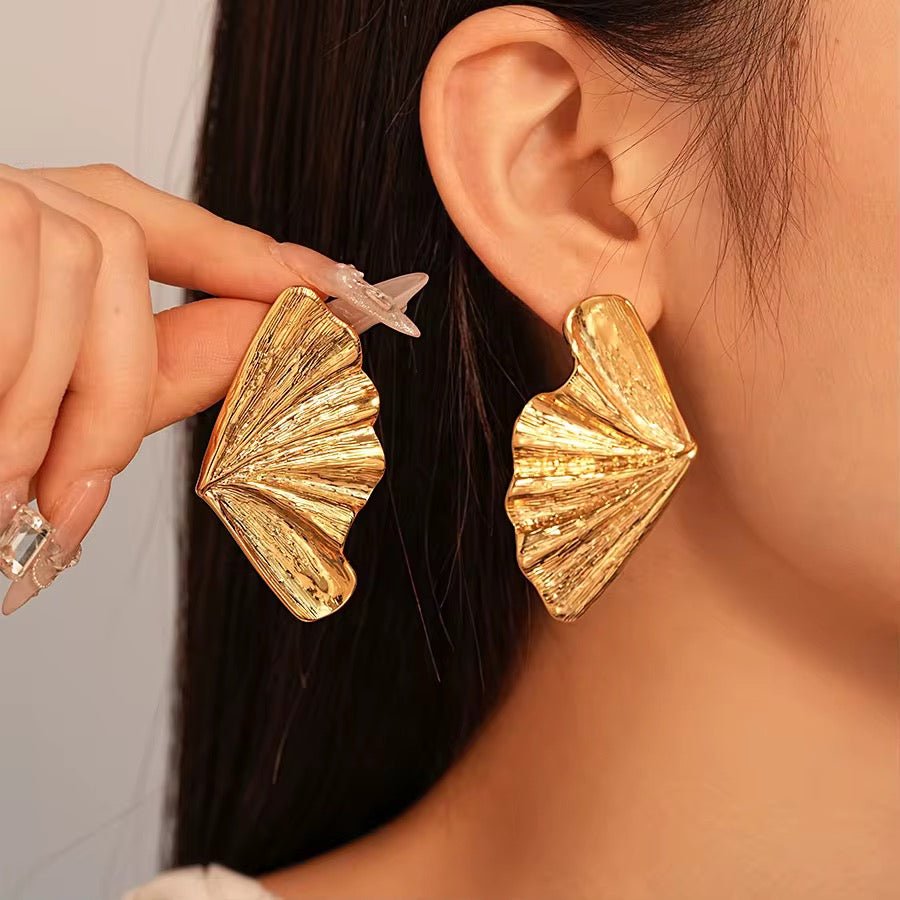 Ginkgo Shell Winged Earrings - Élan D'Or