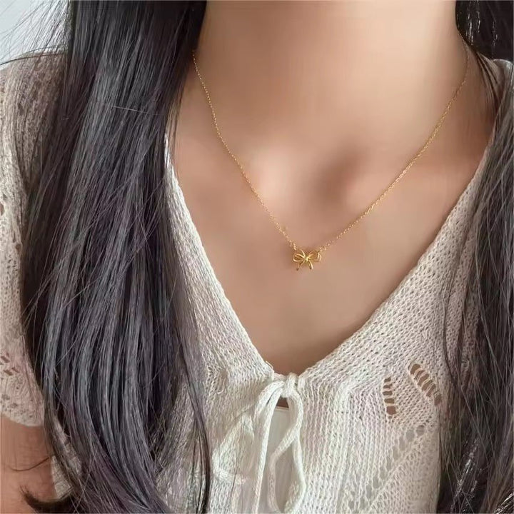 Jolie Ruban Bow Necklace - Élan D&