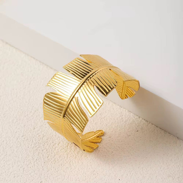 Regal Leaf Bracelet - Élan D&