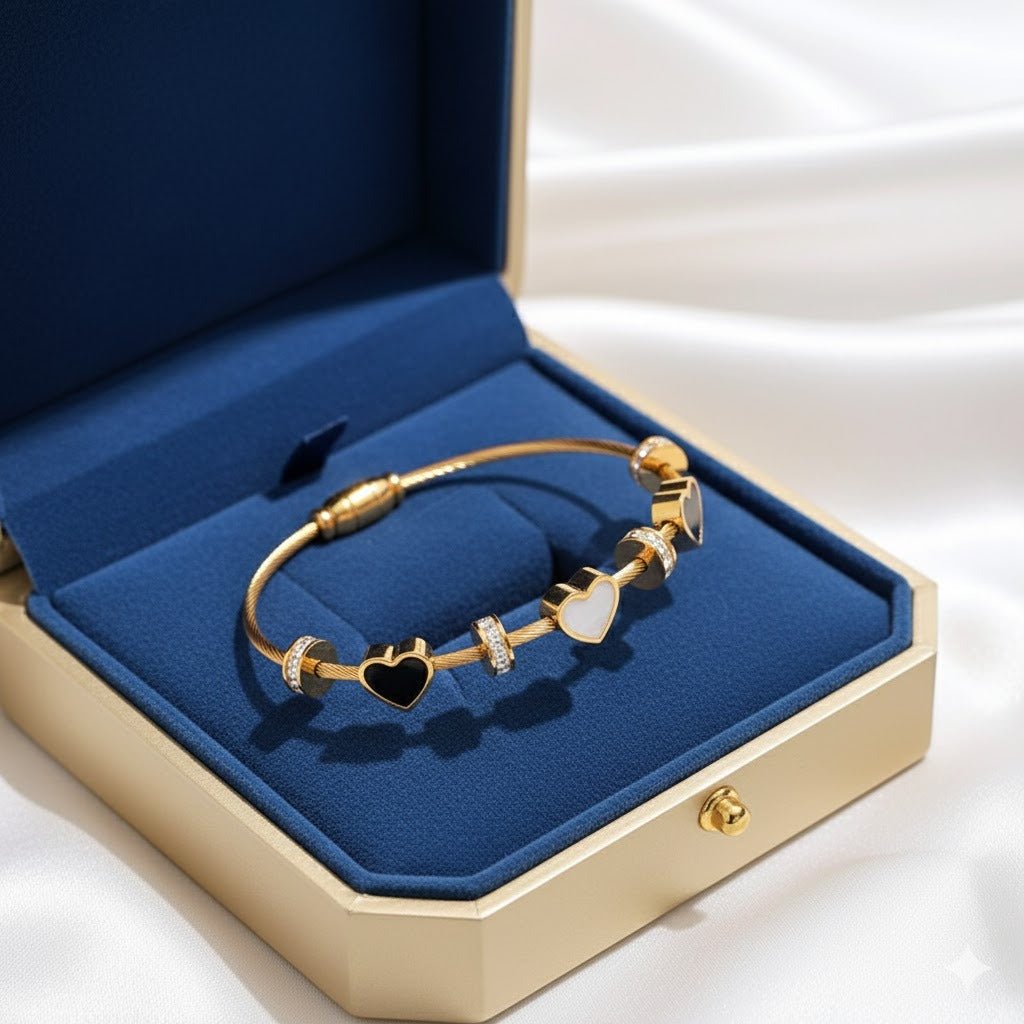 Retro Love Charm Heart Bracelet - Élan D'Or